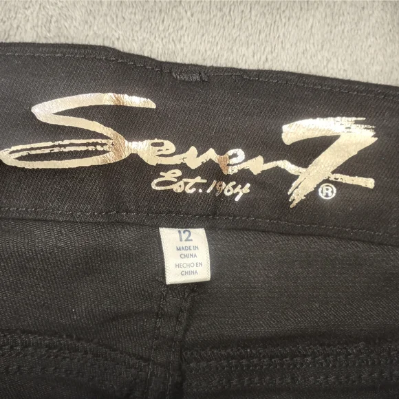 Seven7 Women's Black Skinny Jeans NWT Size 12 - Picture 6 of 12